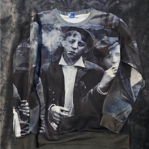 Sweater - Picture 1 of 1